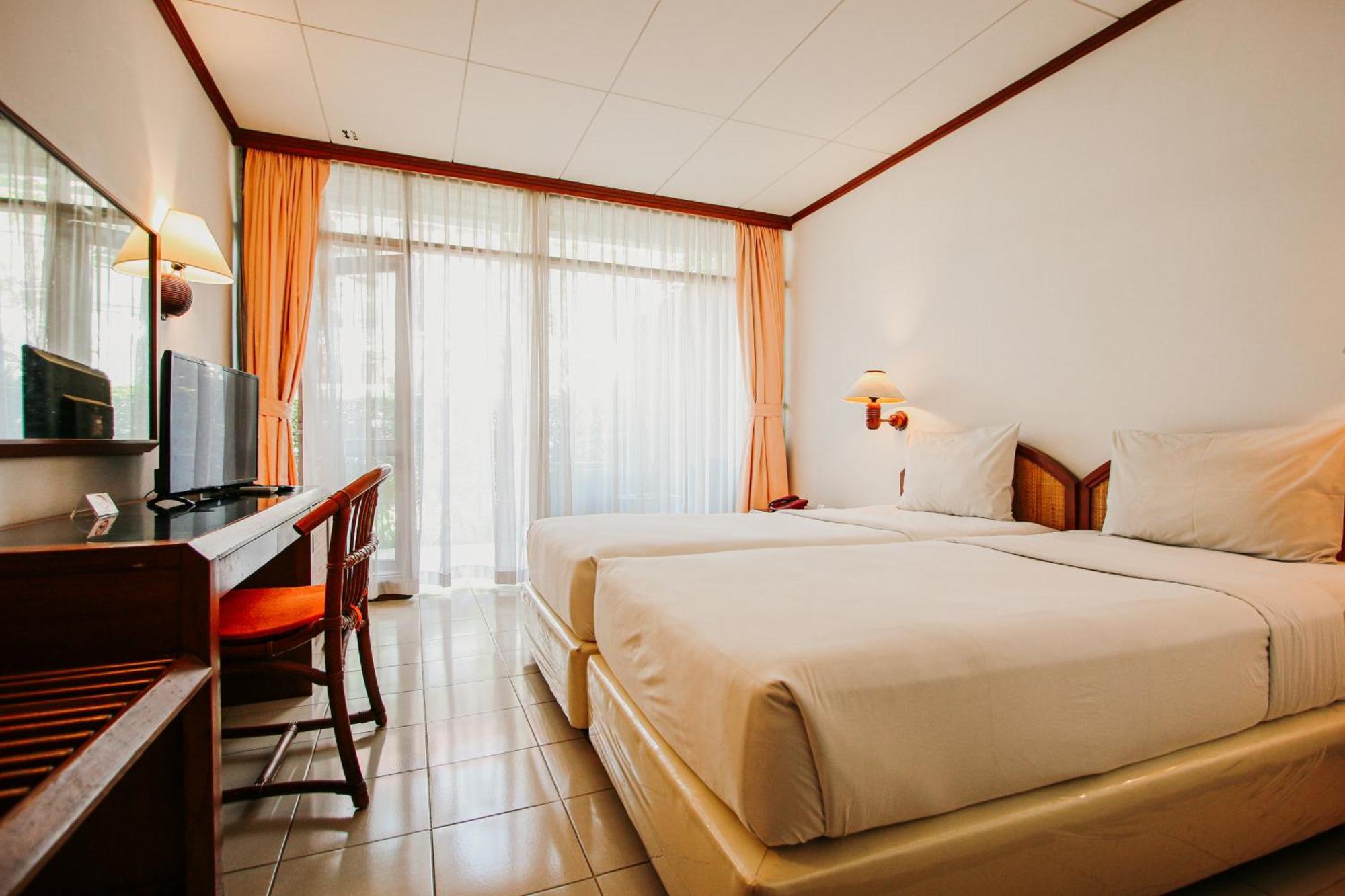 Hotel Bumi Asih Gedung Sate Bandung Exterior photo
