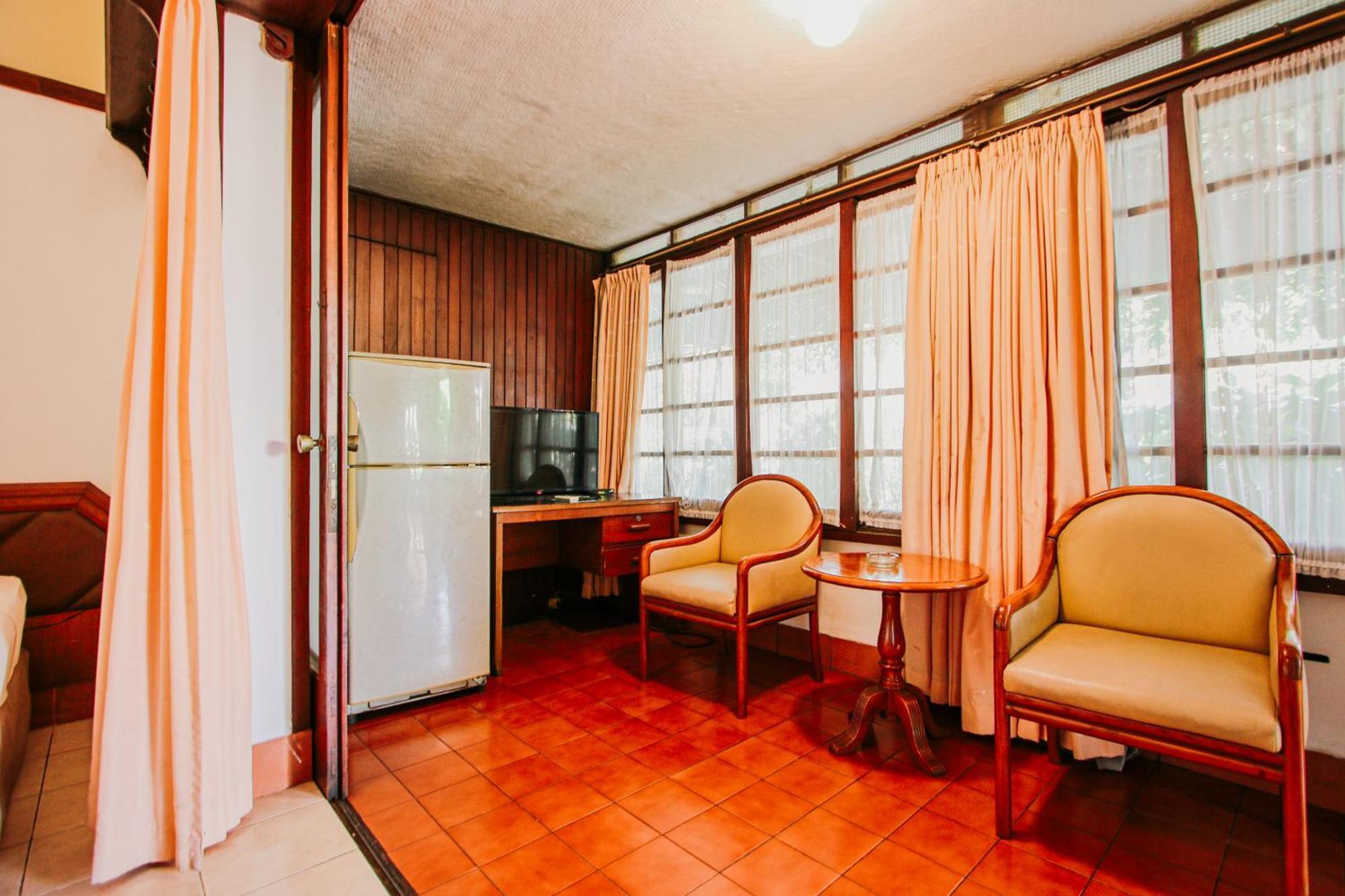 Hotel Bumi Asih Gedung Sate Bandung Exterior photo