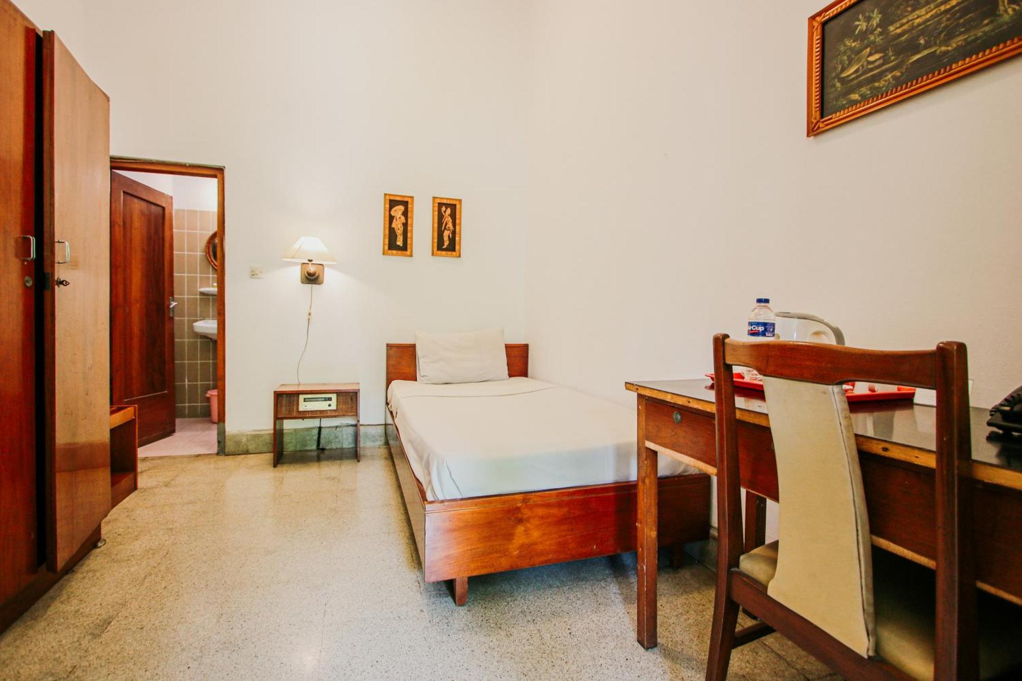 Hotel Bumi Asih Gedung Sate Bandung Exterior photo