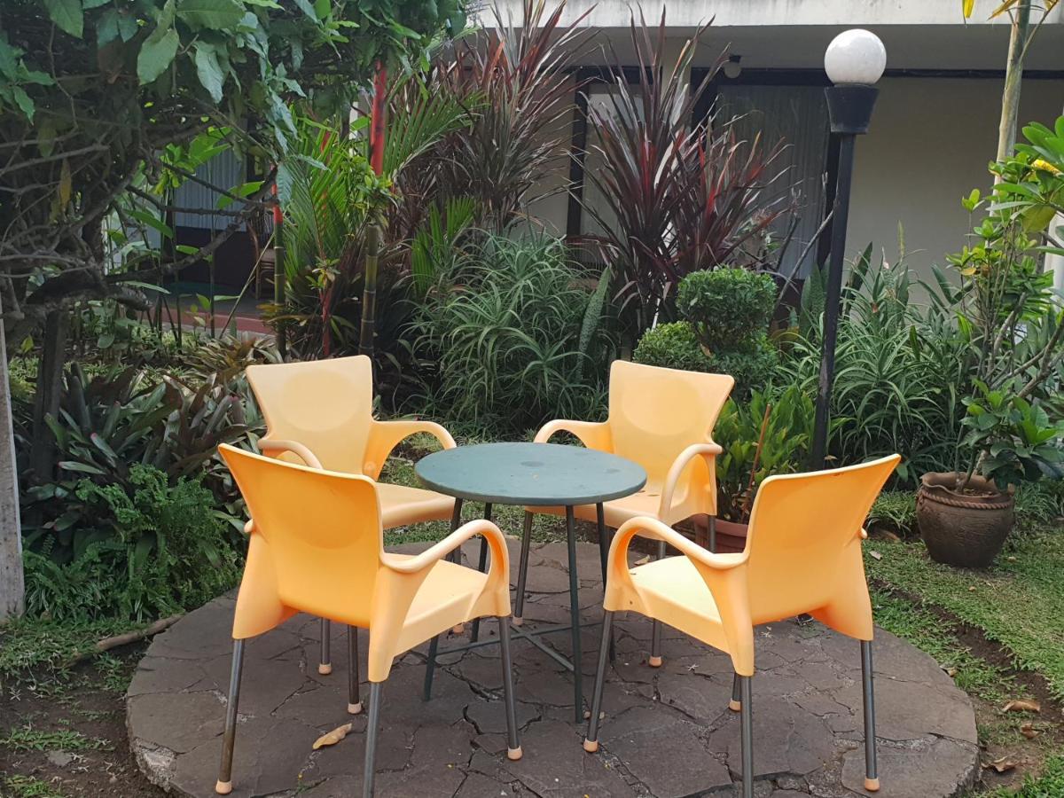 Hotel Bumi Asih Gedung Sate Bandung Exterior photo